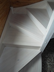 Деревянная лестница в дом или на дачу. Любая форма и размер. - foto 4