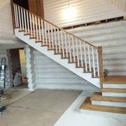 Деревянные лестницы в дом или на дачу по выгодной цене выбирайте у нас - foto 2