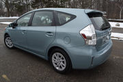 Автомобиль Тoyota Prius V - foto 2