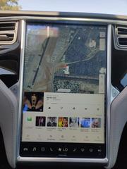 Tesla,  S 60,  2014,  белый. Запас хода от 350 км - foto 2