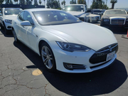 Tesla,  S 60,  2014,  белый. Запас хода от 350 км - foto 6