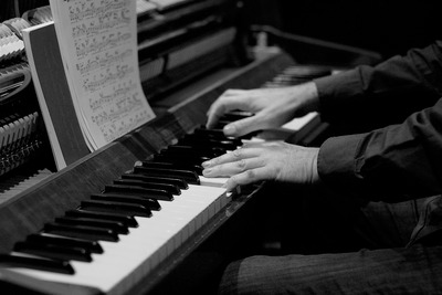 Уроки игры на фортепиано - main