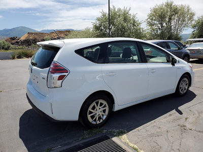 Toyota,  Prius V Three (Natl),  2017 - main