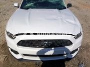 Ford Mustang белый 2017 - foto 5