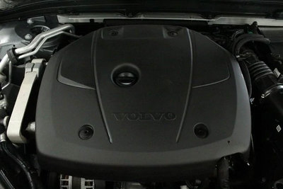 Volvo,  Cross Country V90 T6 AWD,  2016 - main